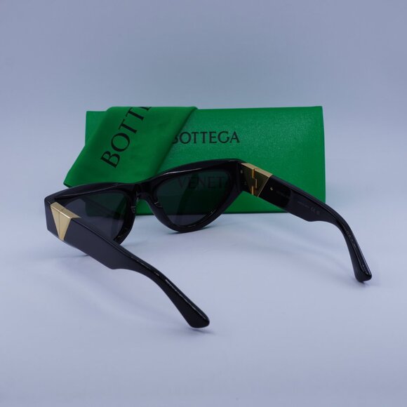 Bottega Veneta BV1176S 001 Cat Eye Sunglasses - Black/Grey - Picture 6 of 10